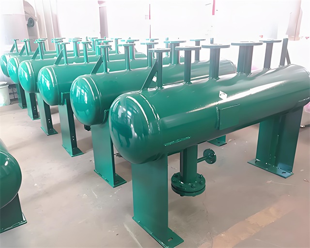 锅炉青阳青阳青阳分汽缸工作压力 0.8‑2.5MPa 工业蒸汽分配分气缸 锅炉青阳青阳青阳分汽缸工作压力 0.8‑2.5MPa 工业蒸汽分配分气缸